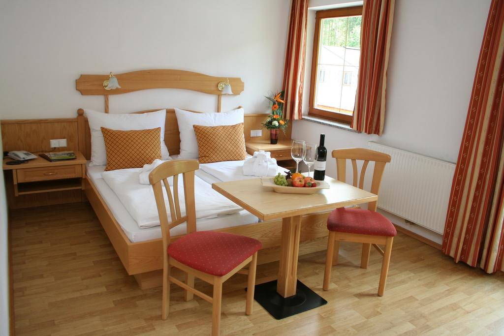 Hotel Alpenrose Muehlbach Am Hochkoenig Room photo