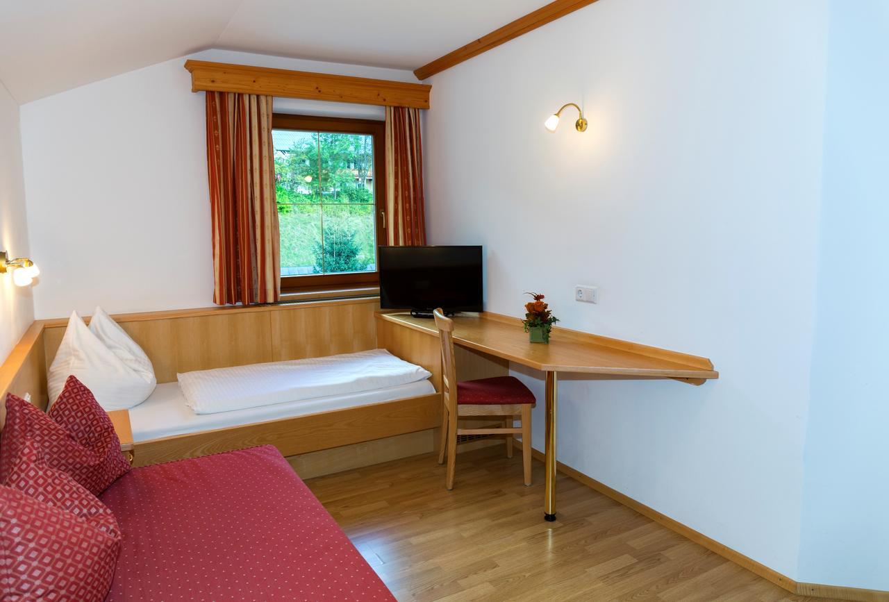 Hotel Alpenrose Muehlbach Am Hochkoenig Exterior photo